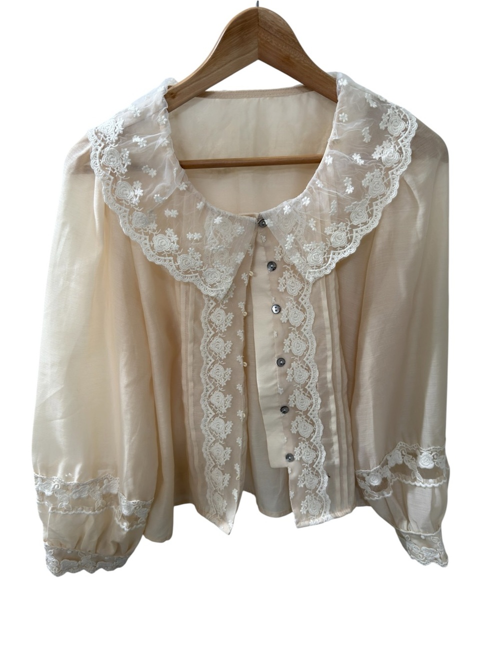 Dazy Size M Lacey Poets blouse with Lace and Peter Pan collar Polyester Blend - Picture 3 of 6